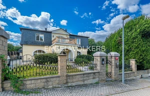 Family house for rent, 360m<sup>2</sup>, 860m<sup>2</sup> of land