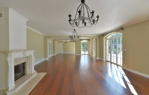 Family house for rent, 600m<sup>2</sup>, 1450m<sup>2</sup> of land