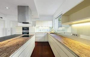 Family house for rent, 219m<sup>2</sup>, 509m<sup>2</sup> of land