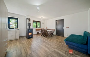 Cottage for sale, 64m<sup>2</sup>, 581m<sup>2</sup> of land