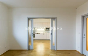 Apartment for rent, 4+1 - 3 bedrooms, 147m<sup>2</sup>