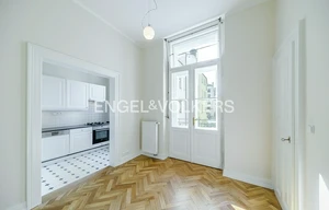 Apartment for rent, 4+1 - 3 bedrooms, 151m<sup>2</sup>