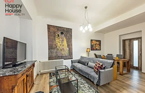 Family house for rent, 400m<sup>2</sup>, 14m<sup>2</sup> of land