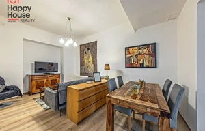 Family house for rent, 400m<sup>2</sup>, 14m<sup>2</sup> of land