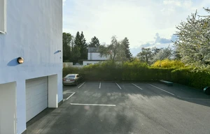 Family house for rent, 700m<sup>2</sup>, 934m<sup>2</sup> of land