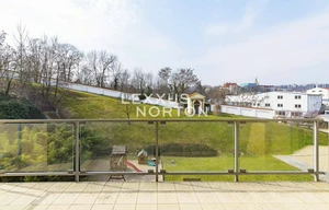 Apartment for rent, 5 bedrooms +, 325m<sup>2</sup>