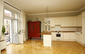 Apartment for rent, 4+kk - 3 bedrooms, 145m<sup>2</sup>