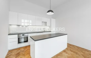 Apartment for rent, 4+1 - 3 bedrooms, 140m<sup>2</sup>