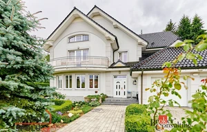 Family house for sale, 550m<sup>2</sup>, 1400m<sup>2</sup> of land