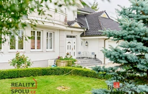 Family house for sale, 550m<sup>2</sup>, 1400m<sup>2</sup> of land