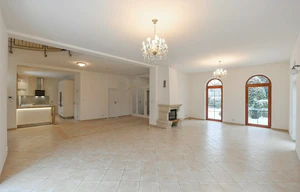 Villa for rent, 255m<sup>2</sup>, 780m<sup>2</sup> of land