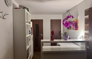 Retail space for rent, 100m<sup>2</sup>