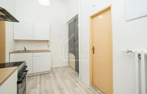 Apartment for rent, 4+kk - 3 bedrooms, 90m<sup>2</sup>