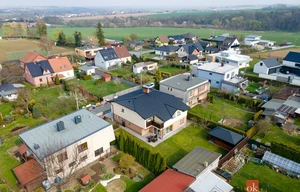 Family house for sale, 273m<sup>2</sup>, 713m<sup>2</sup> of land