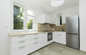 Family house for rent, 244m<sup>2</sup>, 829m<sup>2</sup> of land