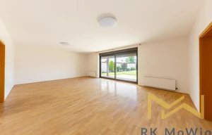 Family house for rent, 240m<sup>2</sup>, 550m<sup>2</sup> of land