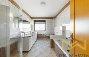 Family house for rent, 240m<sup>2</sup>, 550m<sup>2</sup> of land