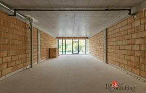 Other commercial property for sale, 80m<sup>2</sup>