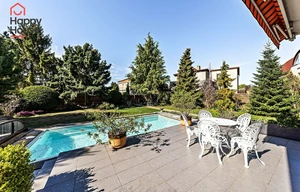 Family house for rent, 283m<sup>2</sup>, 720m<sup>2</sup> of land