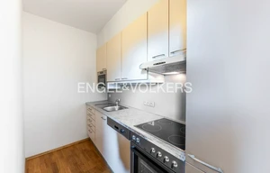 Apartment for rent, 4+1 - 3 bedrooms, 147m<sup>2</sup>