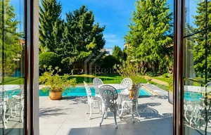 Villa for rent, 350m<sup>2</sup>, 733m<sup>2</sup> of land