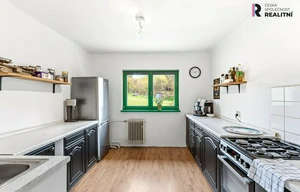 Family house for sale, 260m<sup>2</sup>, 1365m<sup>2</sup> of land