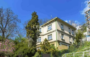 Family house for sale, 232m<sup>2</sup>, 794m<sup>2</sup> of land