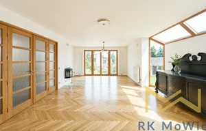 Villa for rent, 350m<sup>2</sup>, 706m<sup>2</sup> of land