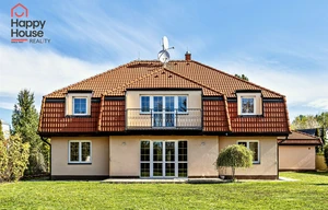 Family house for rent, 287m<sup>2</sup>, 1200m<sup>2</sup> of land