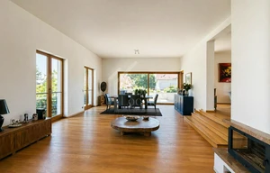 Family house for rent, 350m<sup>2</sup>, 850m<sup>2</sup> of land