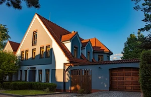 Family house for rent, 250m<sup>2</sup>, 606m<sup>2</sup> of land