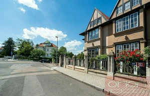 Family house for rent, 220m<sup>2</sup>, 390m<sup>2</sup> of land