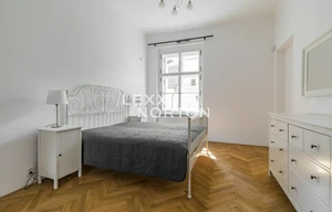 Apartment for rent, 4+kk - 3 bedrooms, 144m<sup>2</sup>