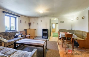 Family house for sale, 225m<sup>2</sup>, 552m<sup>2</sup> of land