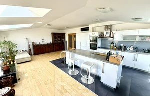 Apartment for sale, 4+kk - 3 bedrooms, 135m<sup>2</sup>
