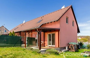 Family house for sale, 121m<sup>2</sup>, 499m<sup>2</sup> of land