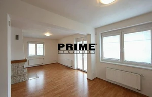 Family house for rent, 192m<sup>2</sup>, 702m<sup>2</sup> of land