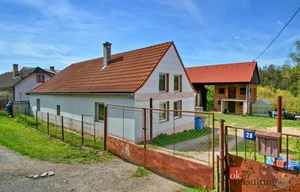 Family house for sale, 105m<sup>2</sup>, 611m<sup>2</sup> of land