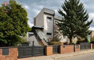 Family house for sale, 250m<sup>2</sup>, 625m<sup>2</sup> of land