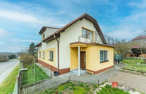 Family house for sale, 146m<sup>2</sup>, 613m<sup>2</sup> of land