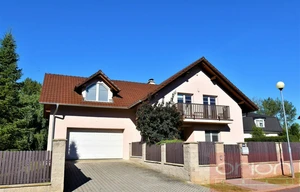 Family house for rent, 200m<sup>2</sup>, 500m<sup>2</sup> of land