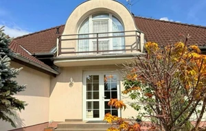 Family house for rent, 400m<sup>2</sup>, 750m<sup>2</sup> of land
