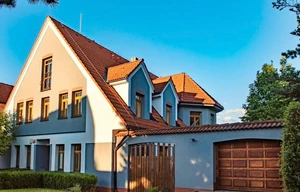 Family house for rent, 250m<sup>2</sup>, 606m<sup>2</sup> of land