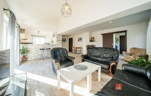 Family house for sale, 143m<sup>2</sup>, 395m<sup>2</sup> of land