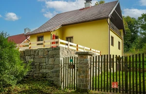 Family house for sale, 150m<sup>2</sup>, 385m<sup>2</sup> of land