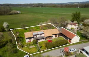 Family house for sale, 412m<sup>2</sup>, 2190m<sup>2</sup> of land
