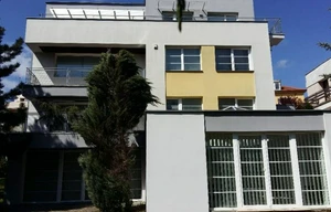 Villa for rent, 680m<sup>2</sup>, 720m<sup>2</sup> of land