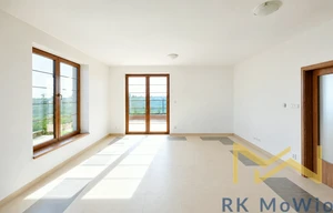 Family house for rent, 255m<sup>2</sup>, 517m<sup>2</sup> of land