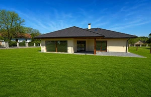 Family house for rent, 244m<sup>2</sup>, 1662m<sup>2</sup> of land
