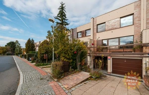 Family house for rent, 265m<sup>2</sup>, 191m<sup>2</sup> of land